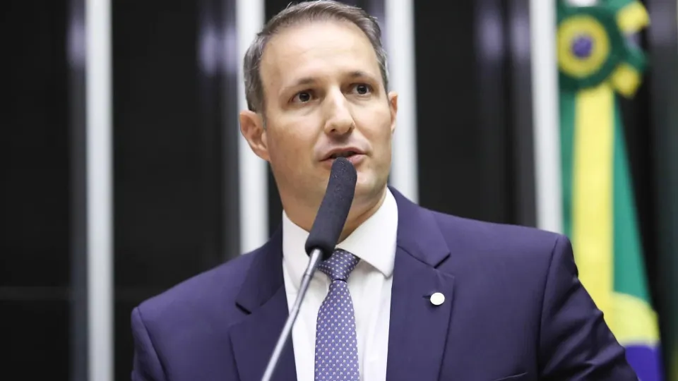 PL Antifacção chega à votação na Câmara com texto indefinido após alterações de Derrite