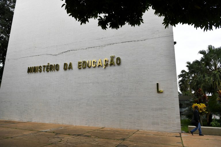 Projeto aumenta previsão de cargos para o Ministério da Educação no Orçamento de 2025 – Notícias