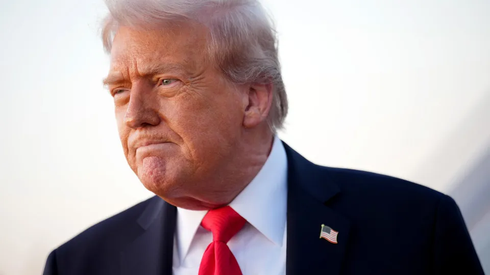 Trump zomba de democratas e os compara a perus perdoados no Dia de Ação de Graças