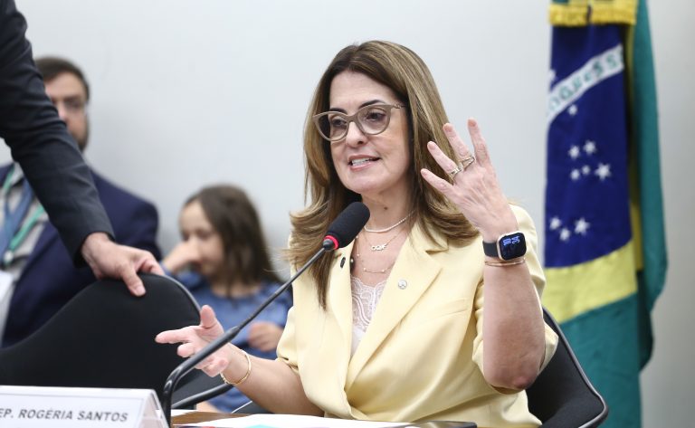 Comissão aprova aumento da pena para agressor que usar manipulação contra mulher – Notícias