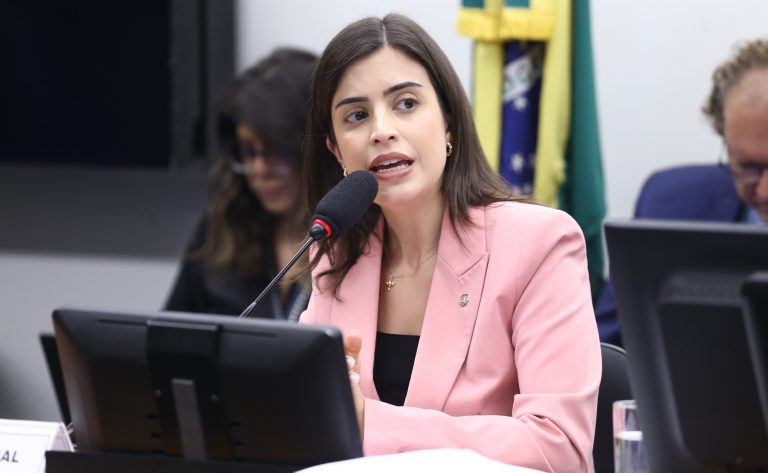 Comissão aprova projeto que obriga indicar se partiu de escola registro de violência doméstica – Notícias