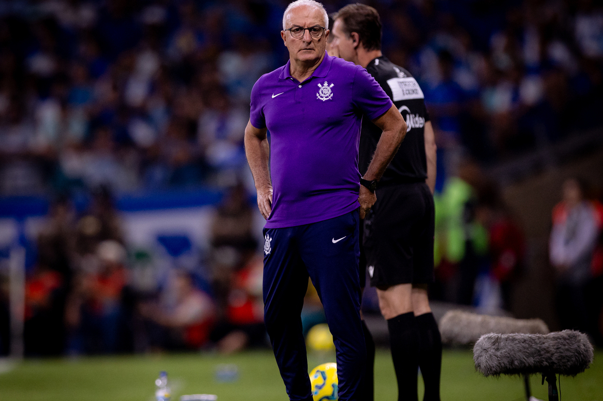 Dorival iguala Felipão e é 'rei' na Copa do Brasil