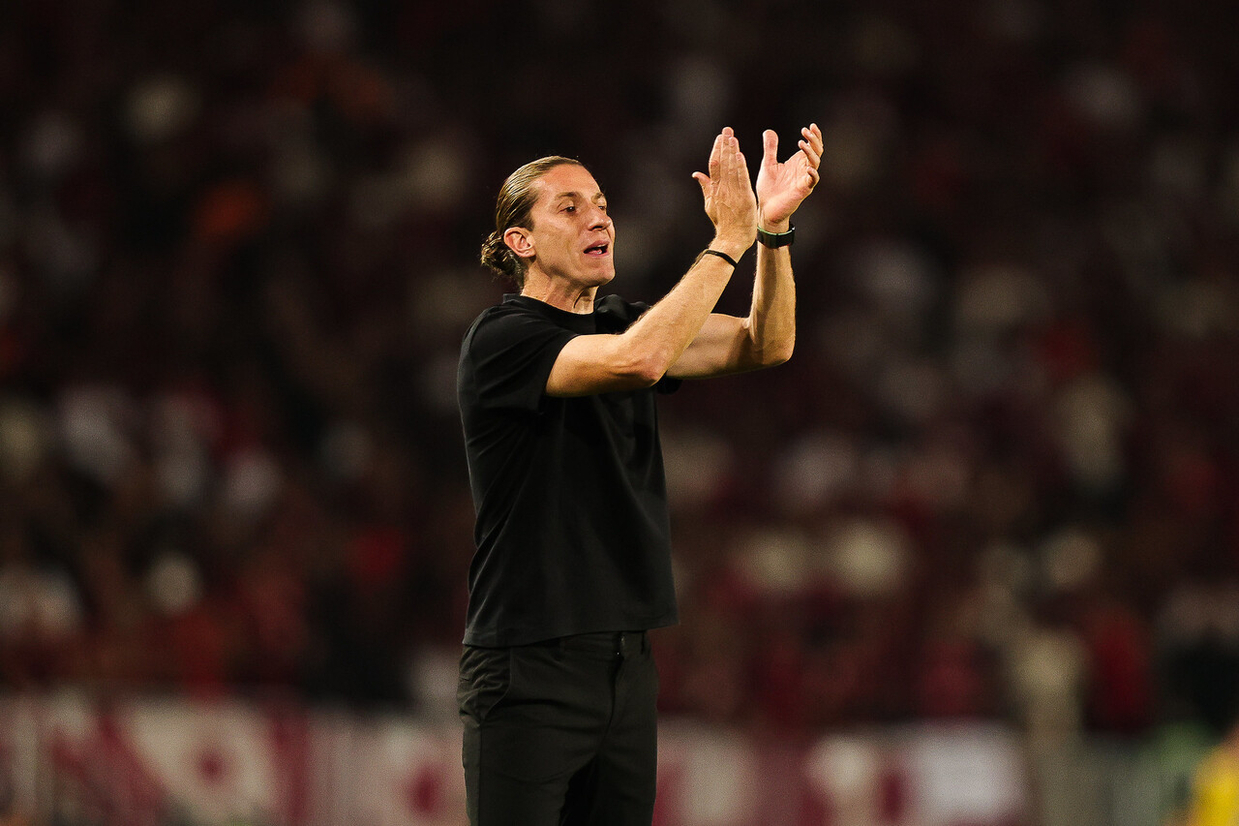Filipe Luís, reforços e 'presentes de Natal de 1 bilhão'? BAP prevê Flamengo mais forte em 2026