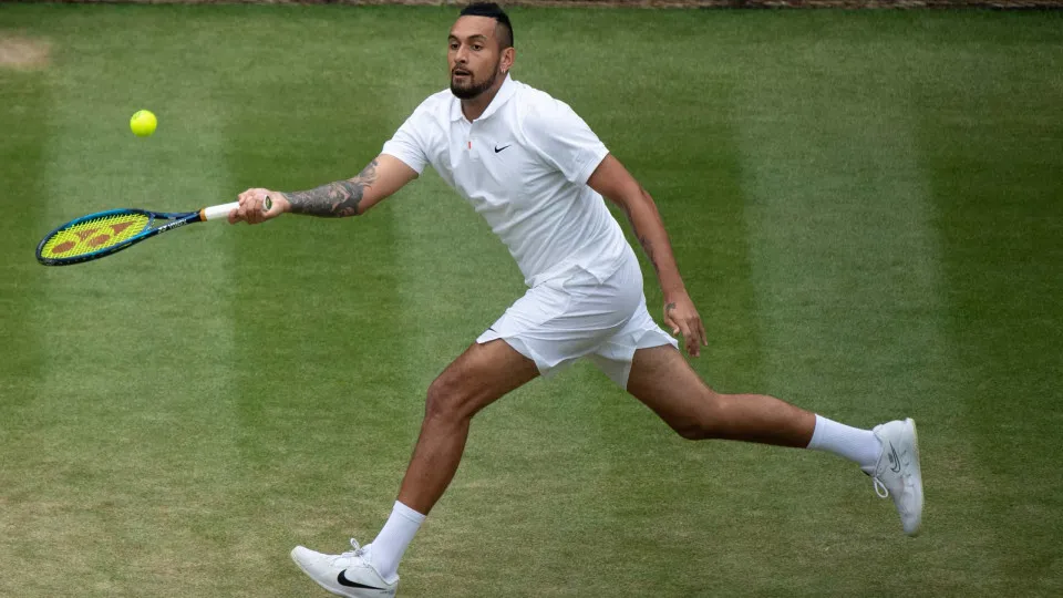Kyrgios vence Sabalenka em duelo sem peso histórico da ‘Batalha dos Sexos’