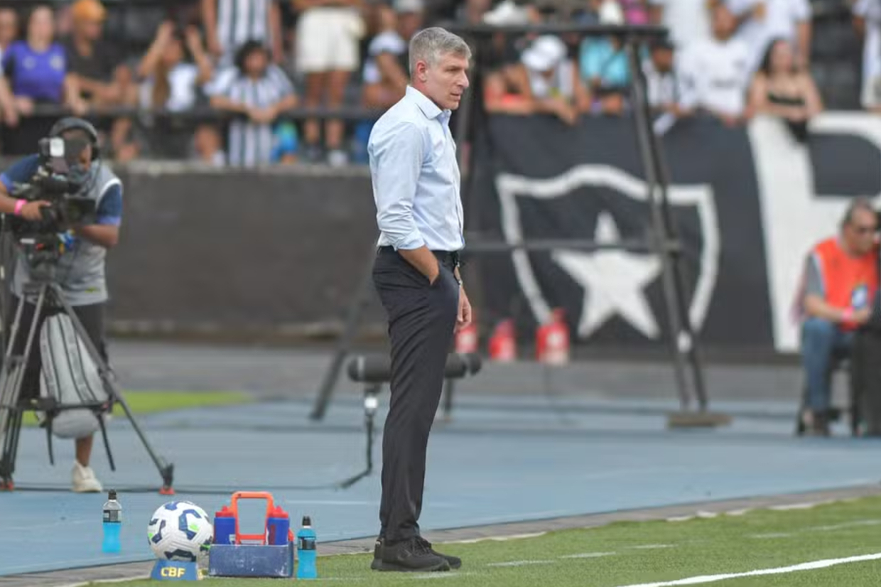 Martín Palermo é o favorito para comandar o Remo na Série A