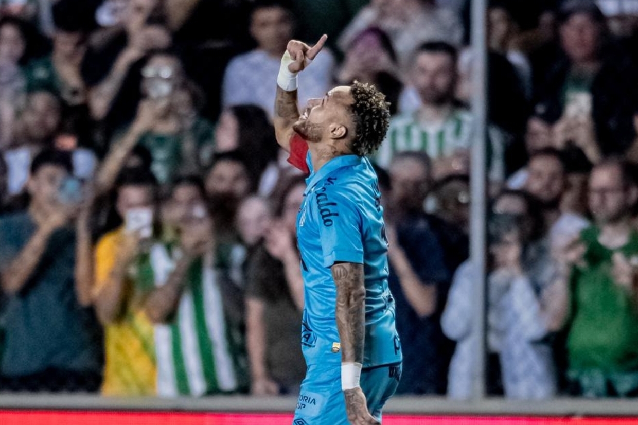 Neymar faz apelo a Ancelotti e mostra desejo pelo hexa: ´Vamos fazer o impossível´