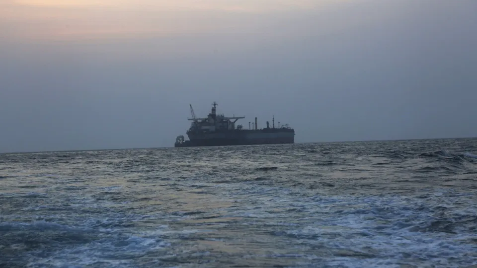 Petroleiro capturado pelos EUA perto da Venezuela será levado a porto americano, diz Casa Branca