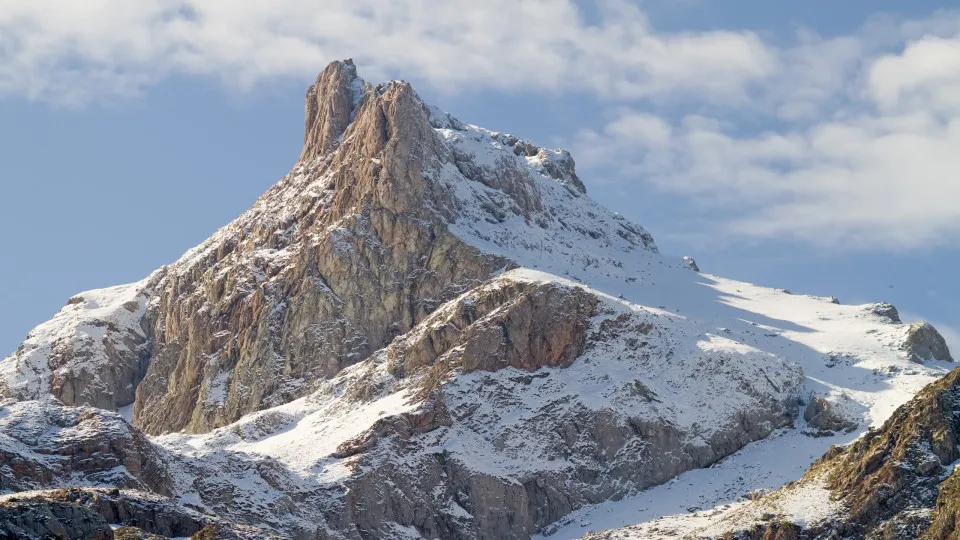 Quatro alpinistas são encontrados mortos após avalanche na Grécia