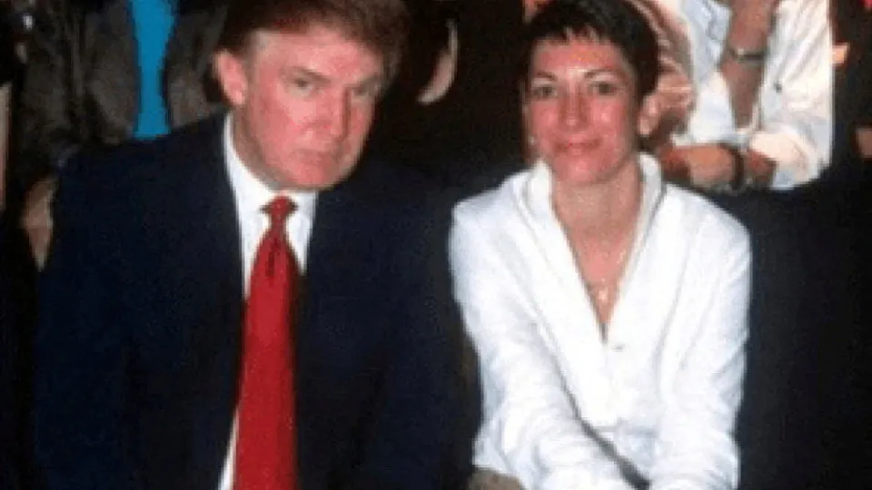 Trump: “Feliz Natal a todos, incluindo aos canalhas que adoravam Epstein”