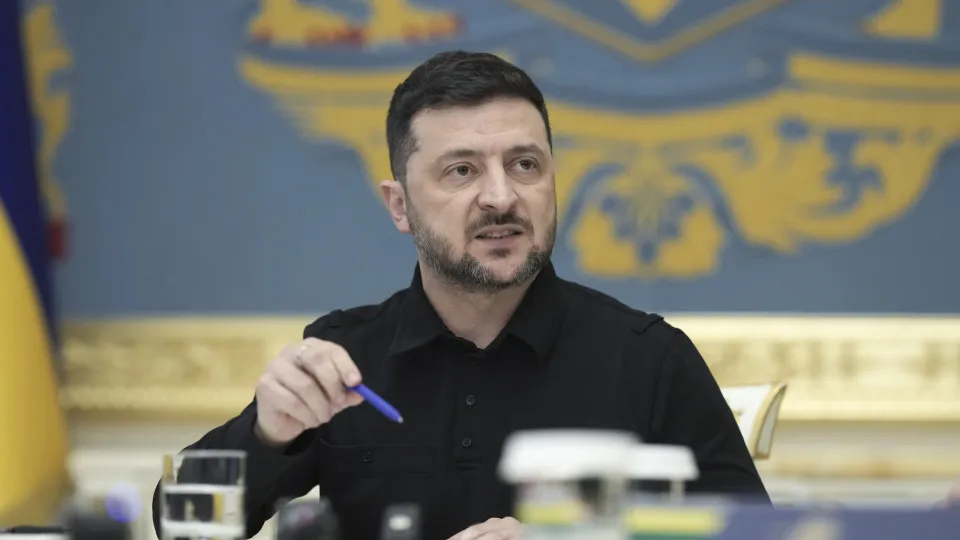 Ucrânia: Zelensky considera ‘viável’ alcançar acordo ‘nos próximos dias’