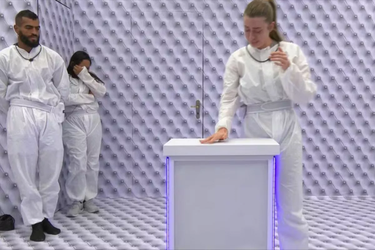 BBB 26: Elisa aperta o botão vermelho do Quarto Branco 