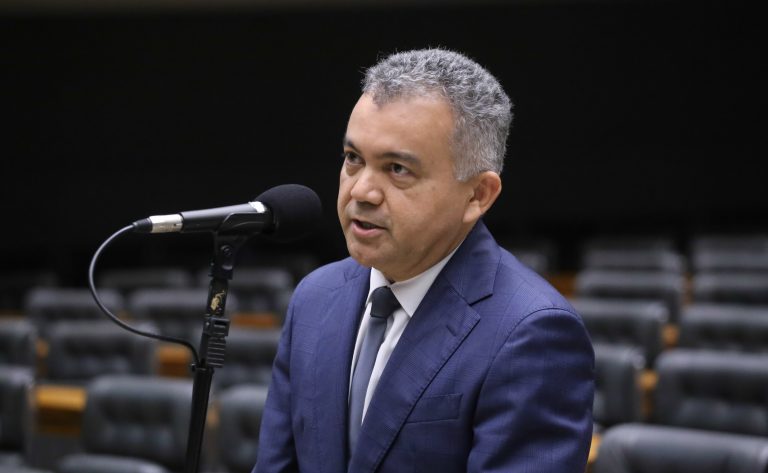 Comissão aprova medidas de proteção para pessoas idosas contra fraudes financeiras – Notícias
