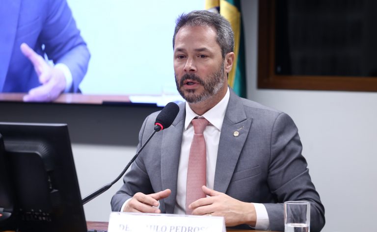 Comissão aprova obrigação de distribuidoras divulgarem arrecadação da taxa de iluminação pública – Notícias