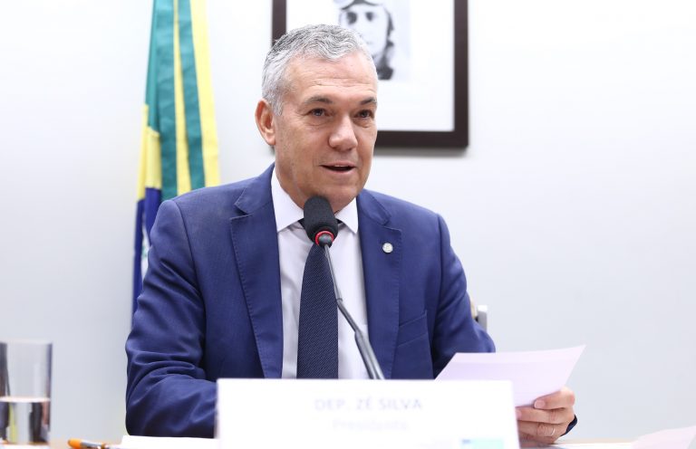 Comissão aprova projeto que define atribuições para cuidadores de idosos – Notícias