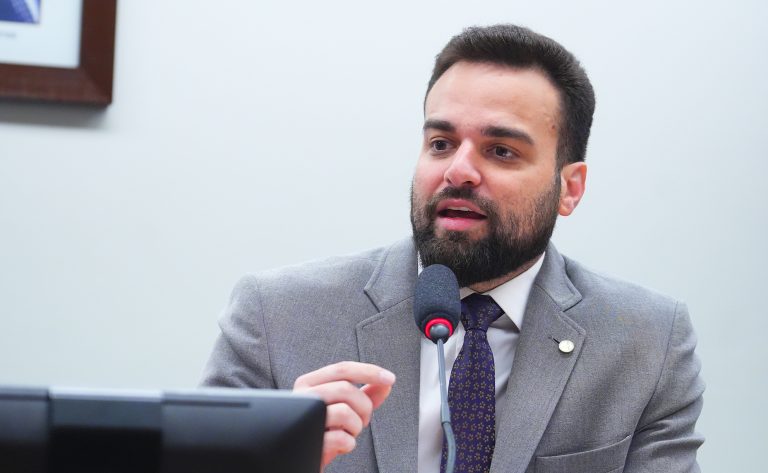 Comissão do Esporte aprova inclusão de rodeios e turfe em apostas online – Notícias