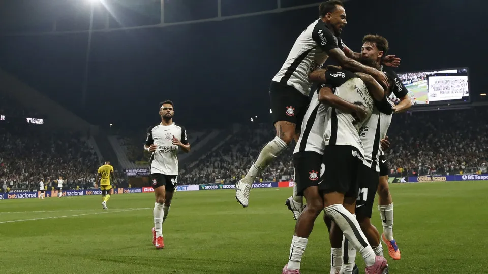 Corinthians se aproxima de meta de Dorival em busca de ‘equipe mais forte’