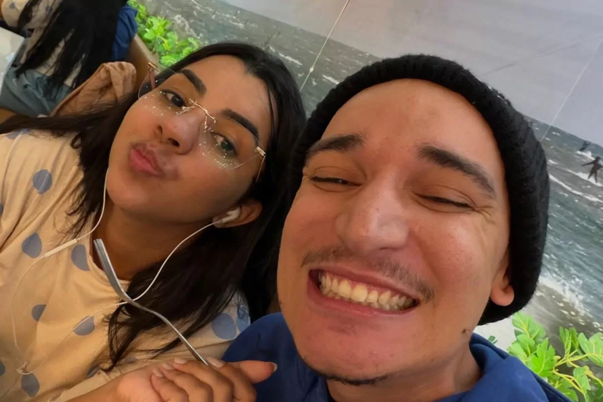João Gomes se declara para a esposa: ‘Mulher maravilhosa’