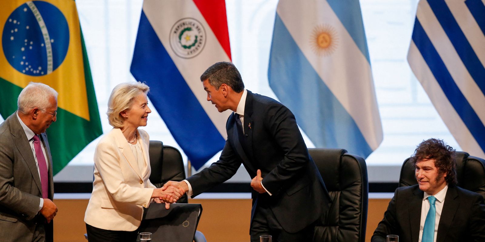 Líderes do Mercosul e da UE assinam acordo e defendem multilateralismo
