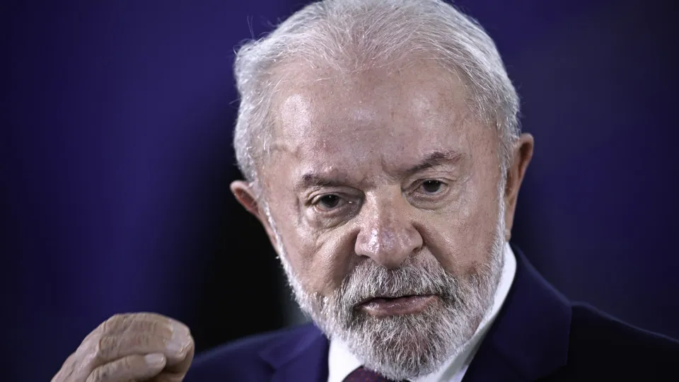 Lula define ex-secretário-executivo de Padilha como substituto de Gleisi na SRI