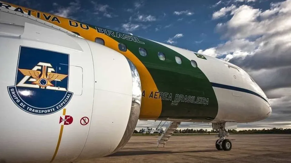 Mais 124 brasileiros repatriados dos EUA chegam ao Brasil