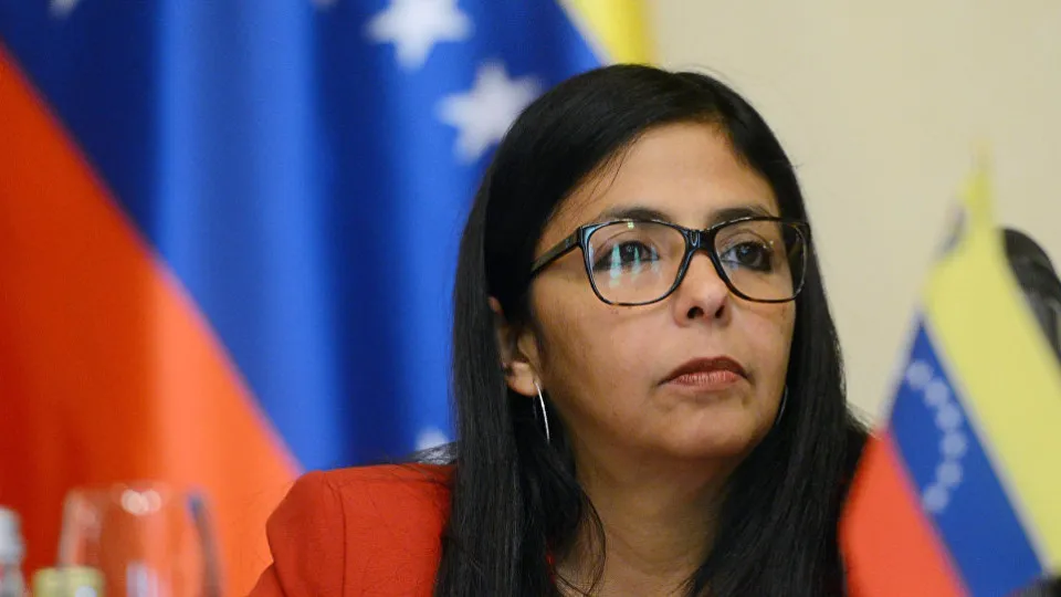 ‘Não há agente externo governando a Venezuela’, diz líder interina Delcy Rodríguez