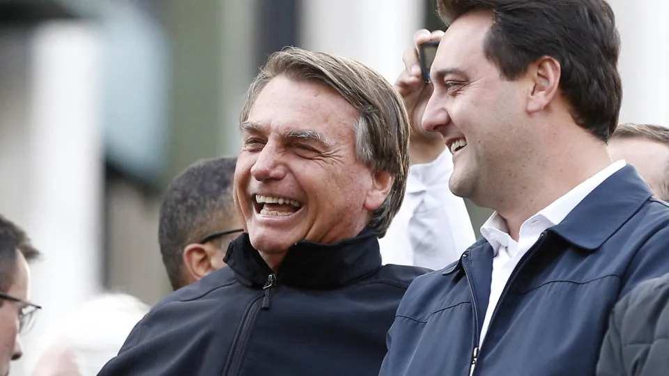 Ratinho Jr. defende indulto a Bolsonaro e expõe racha no PSD de Kassab