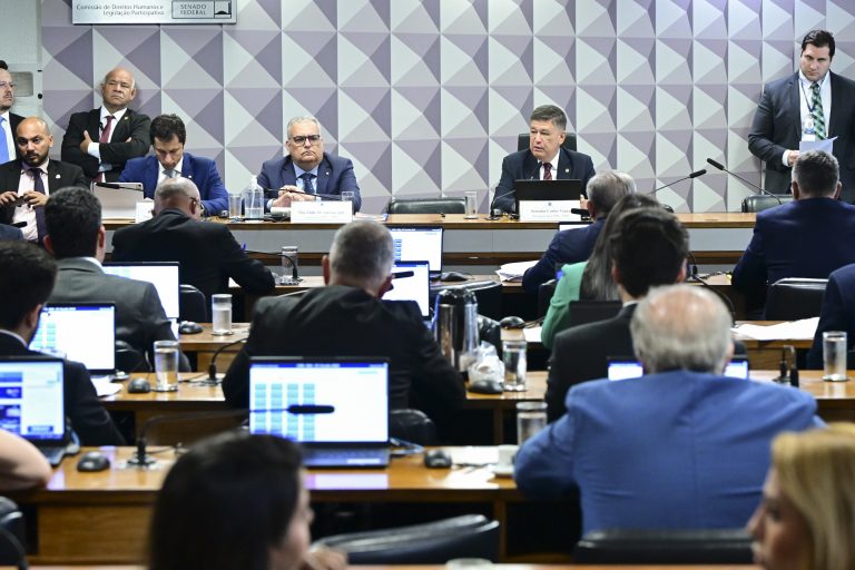 CPMI aprova pedidos de prisão e quebra de sigilos de servidores do INSS e de empresas – Notícias