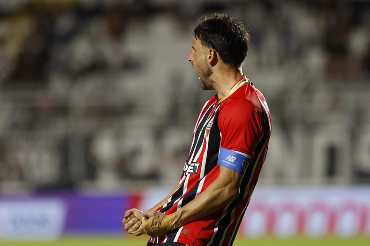 Calleri repete melhor sequência artilheira da carreira