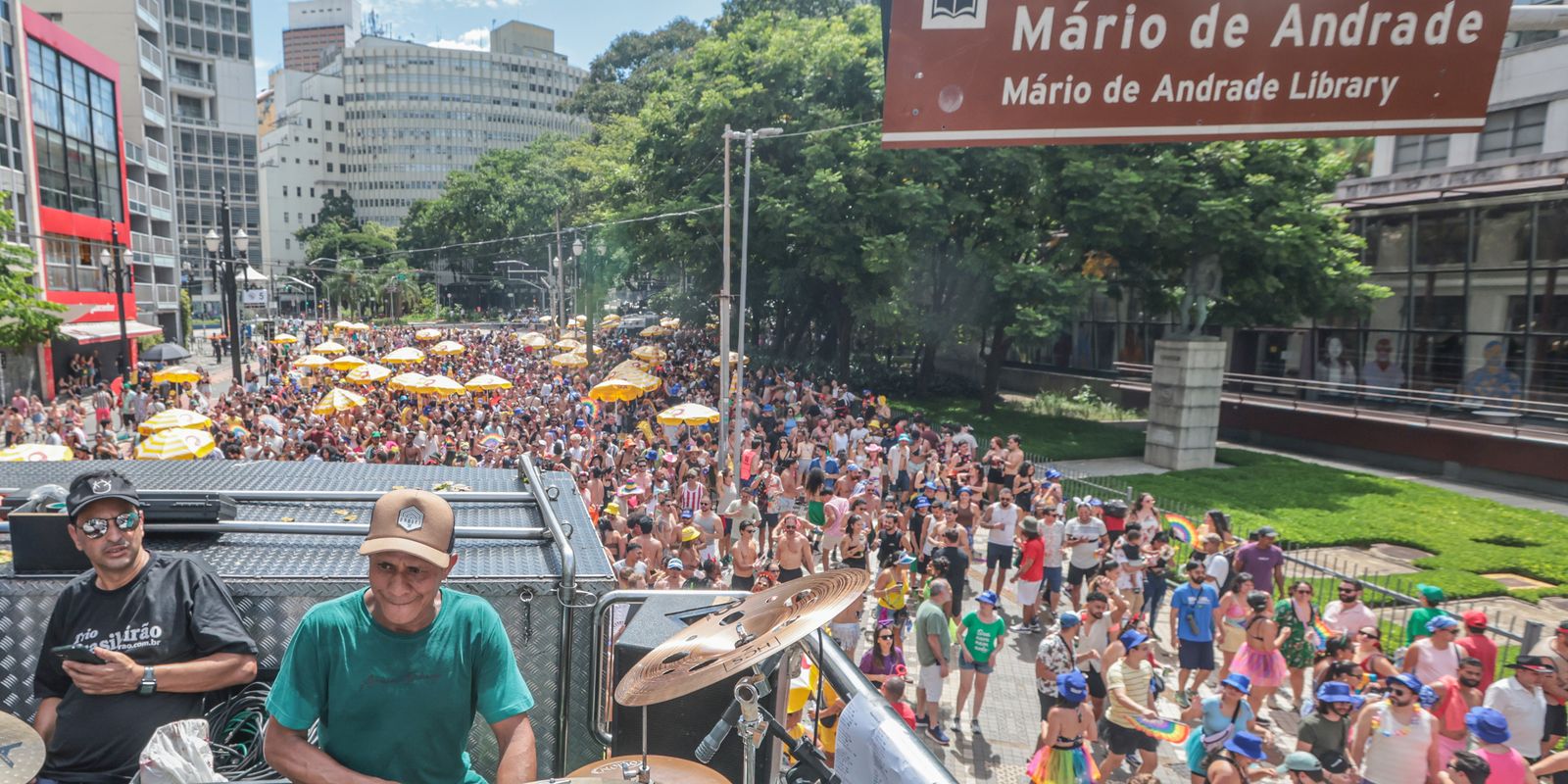Centro de São Paulo tem axé e outras surpresas no domingo de carnaval