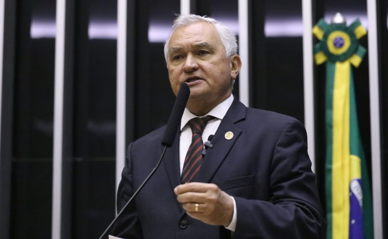 Comissão aprova projeto que restringe prisão preventiva de agentes de segurança em serviço – Notícias