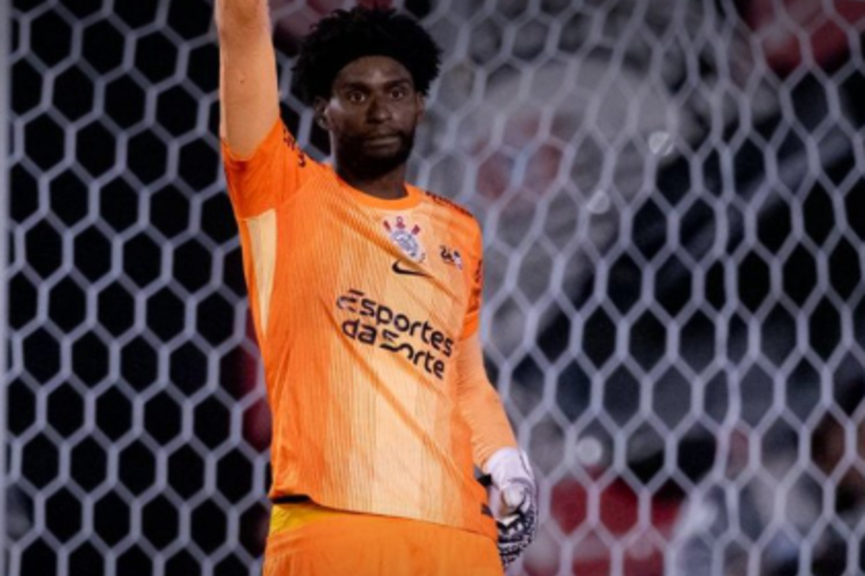 Corinthians leva aos pênaltis no fim, conta com brilho de Hugo Souza e vai às semifinais