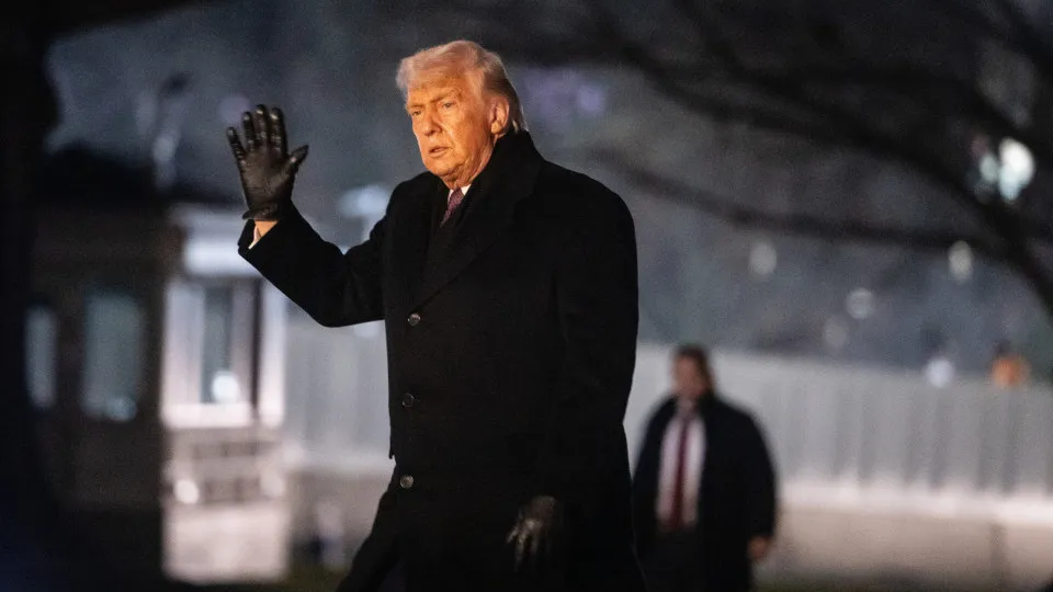 EUA terão soberania de terrenos da base militar na Groenlândia, diz Trump