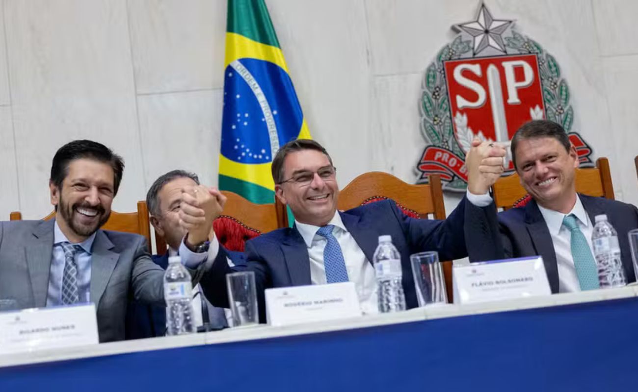 Flávio participa de homenagem a Valdemar Costa Neto na Alesp