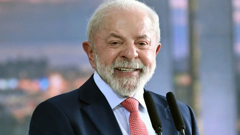 Lula sobre Lewandowski e Master: ‘não tem problema, todo mundo trabalha para alguma empresa’