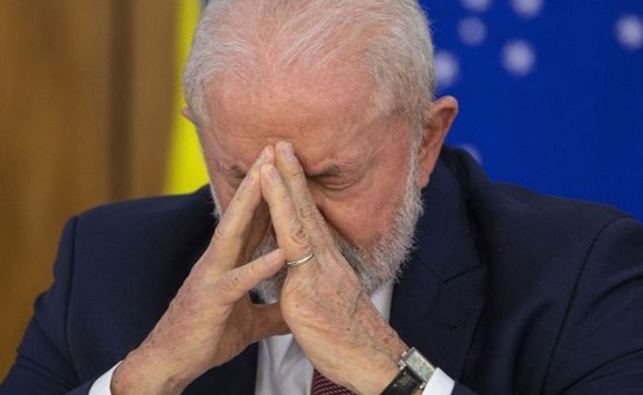 Lula é recebido com vaias e gritos de “fora, ladrão” em visita a Ubá, Minas Gerais