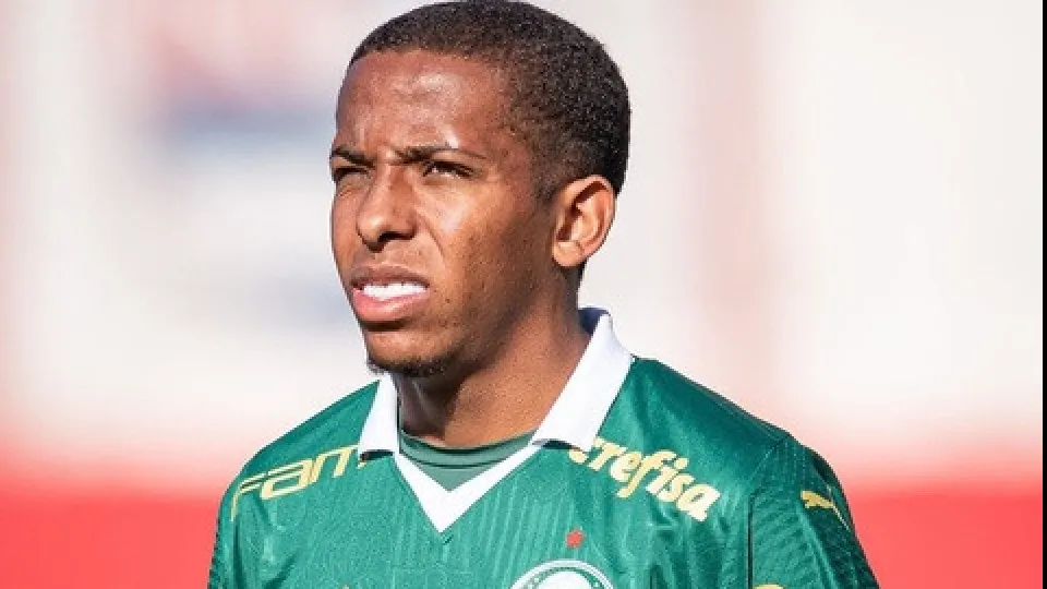 Palmeiras negocia empréstimo de destaque da Copinha com time dos Emirados