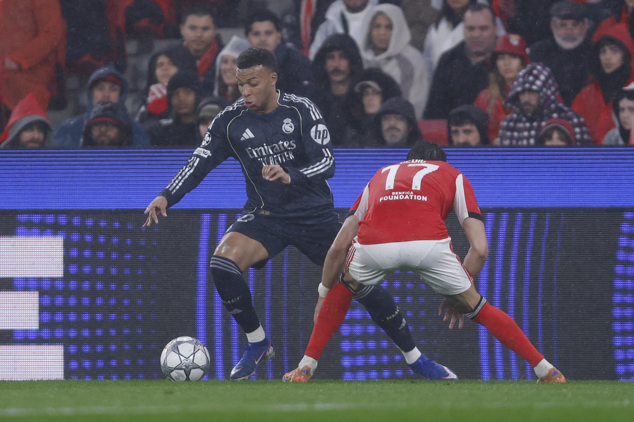 Playoffs da Champions tem revanche e PSG em clássico que é freguês