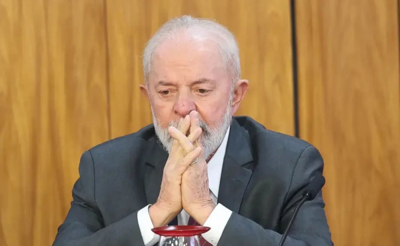 71% dos brasileiros consideram homenagem a Lula inadequada
