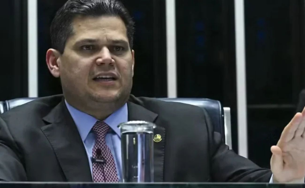 Alcolumbre mantém quebra de sigilos bancário e fiscal de Lulinha na CPMI do INSS