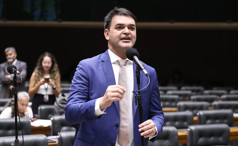 Avança na Câmara proposta que aumenta piso de agentes de saúde para três salários mínimos – Notícias