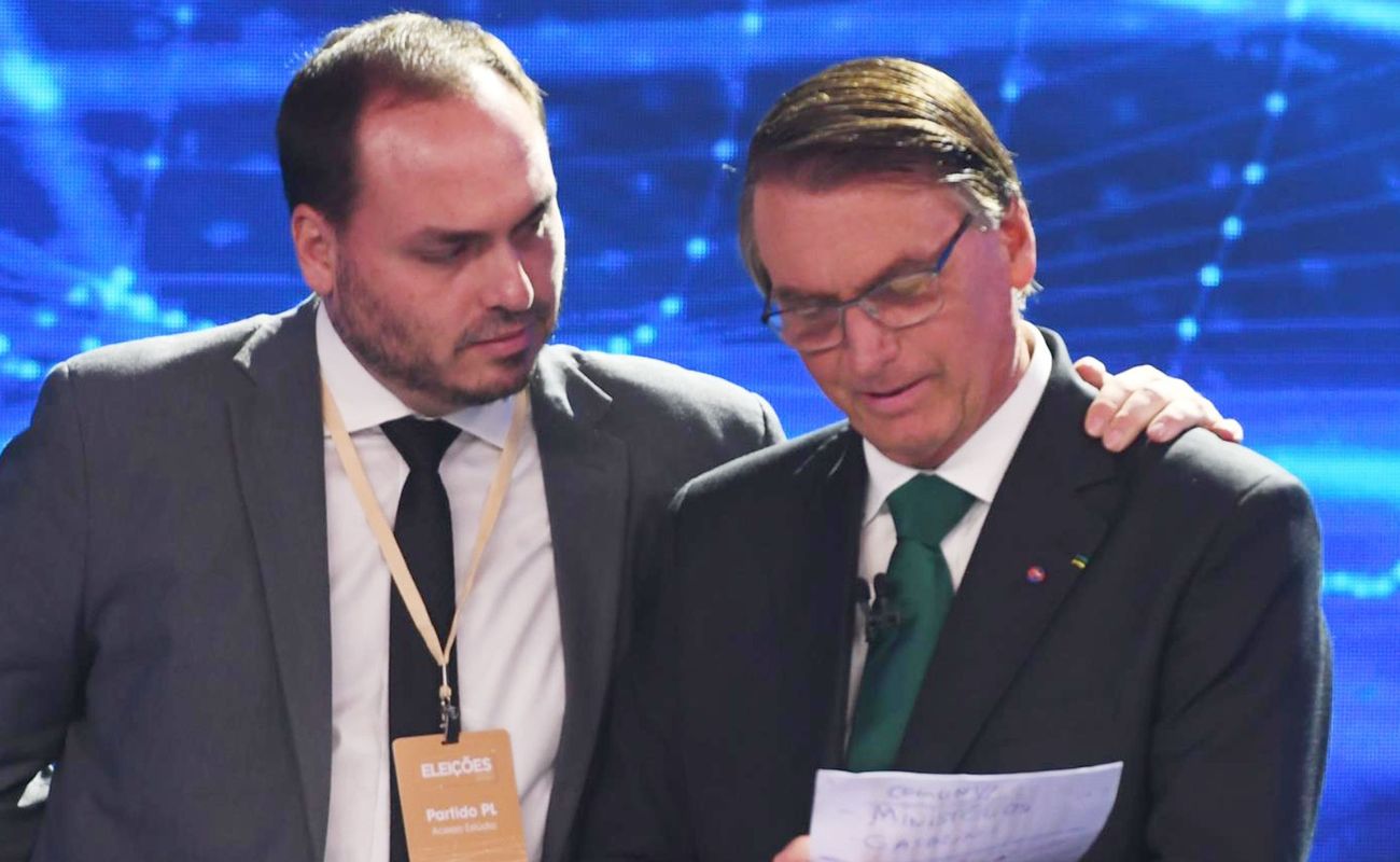 Carlos expressa preocupação com saúde do pai e denuncia “Perseguição sem fim” 