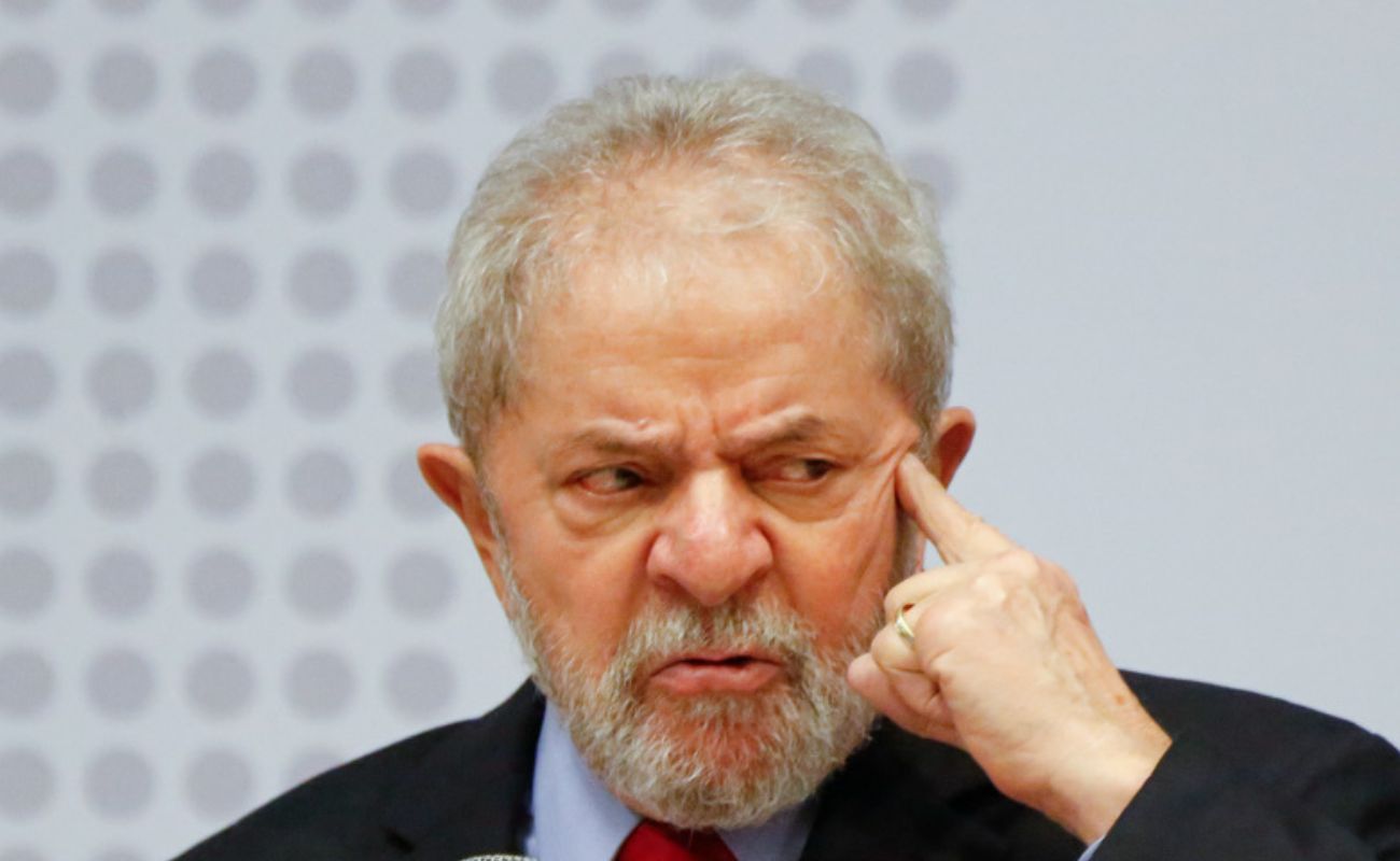 ENLOUQUECEU: Lula retira visto de assessor de Trump