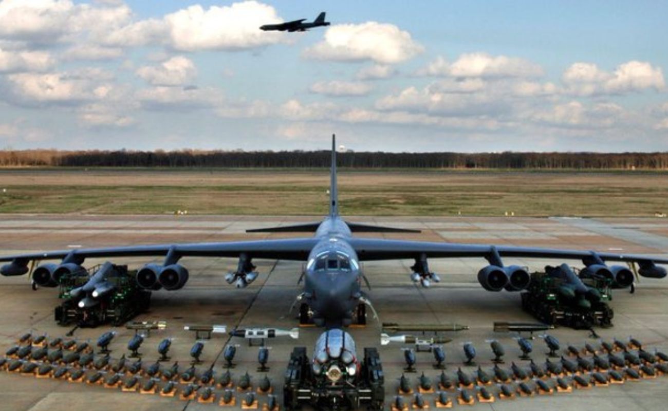 EUA sobrevoam irã com bombardeiros nuclear pela primeira vez desde o início da guerra