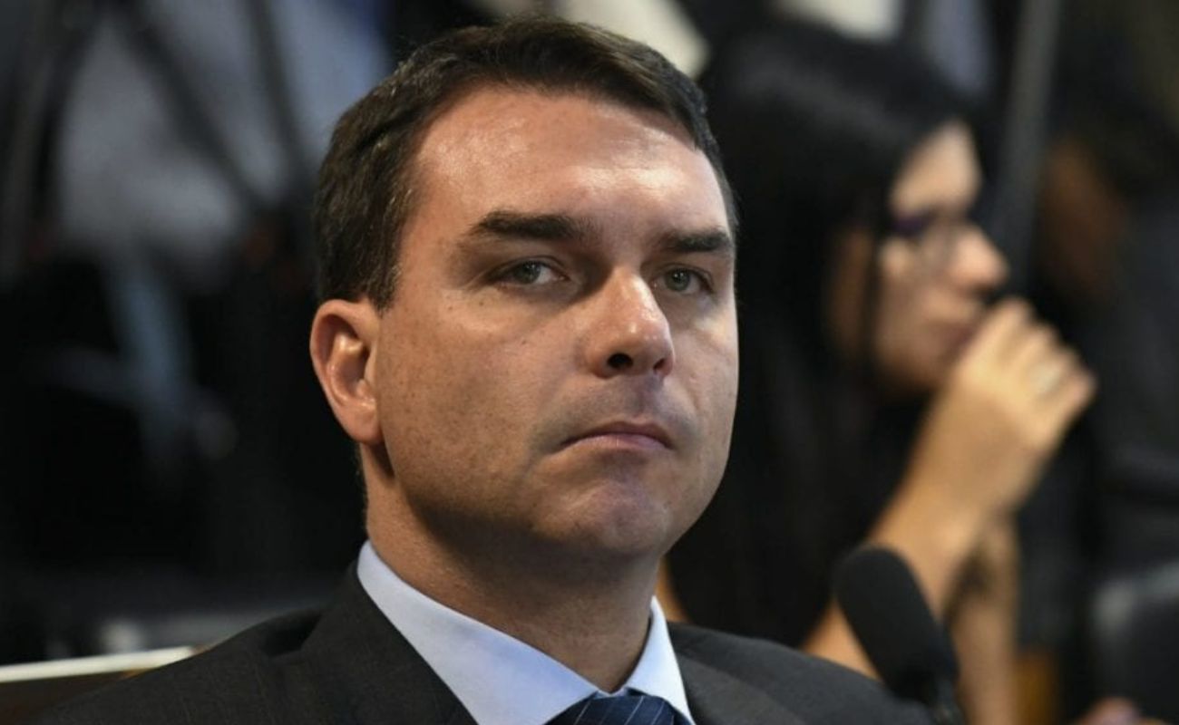 Flávio registra boletim de ocorrência após ameaça de fã de Adélio Bispo