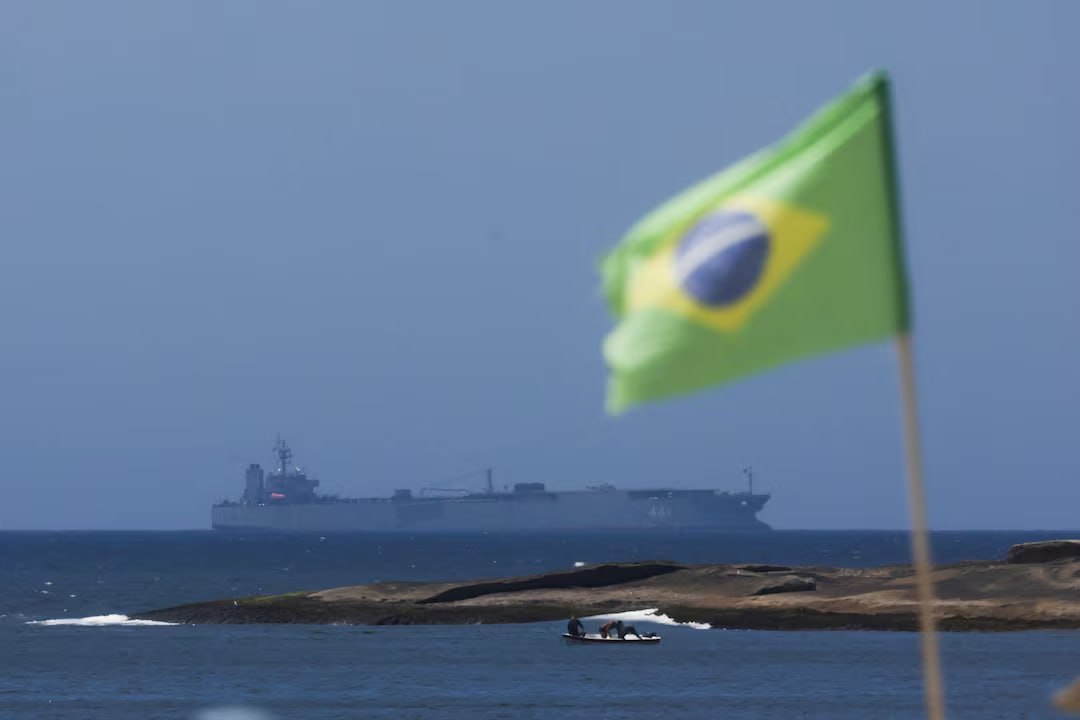 Navio iraniano que passou pelo Brasil foi destruído após ação dos EUA