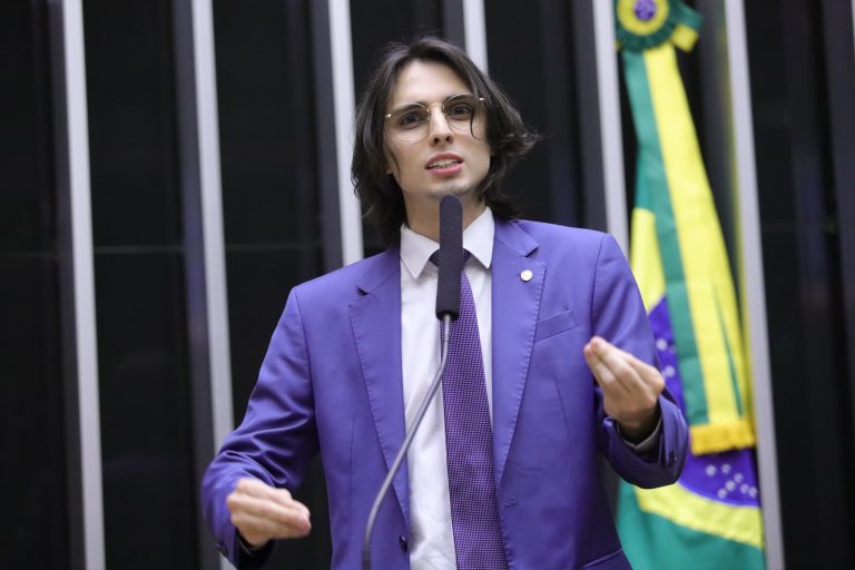 Projeto cria programa nacional para reforçar segurança de motoristas de aplicativo – Notícias