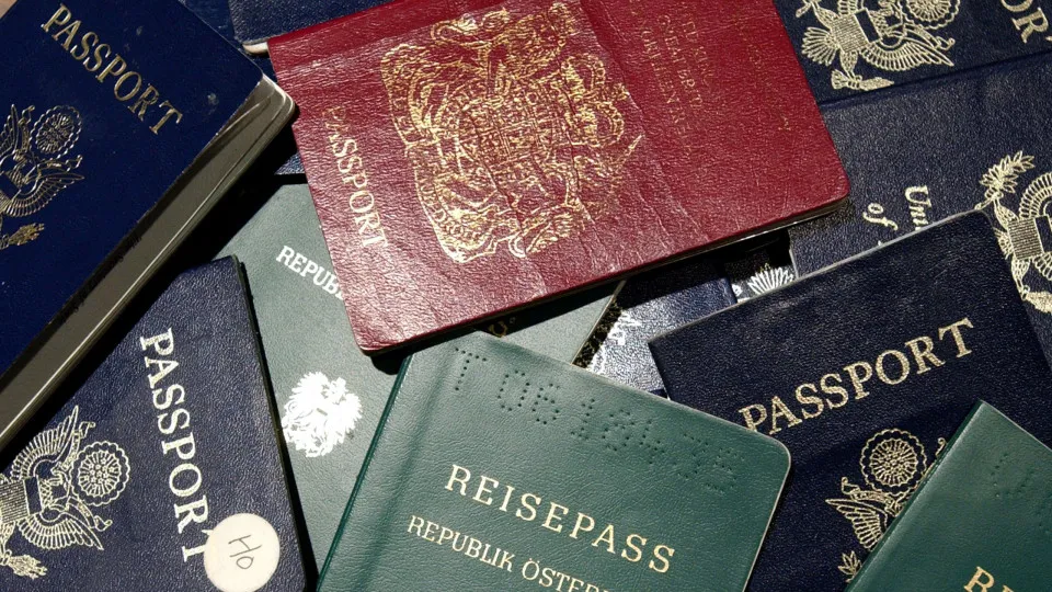 Veja lista completa dos 75 países que tiveram vistos congelados pelos EUA