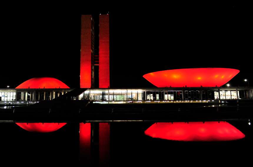 6×4: CPI DO CRIME ORGANIZADO rejeita relatório para indiciar 3 ministros do STF e o PGR.