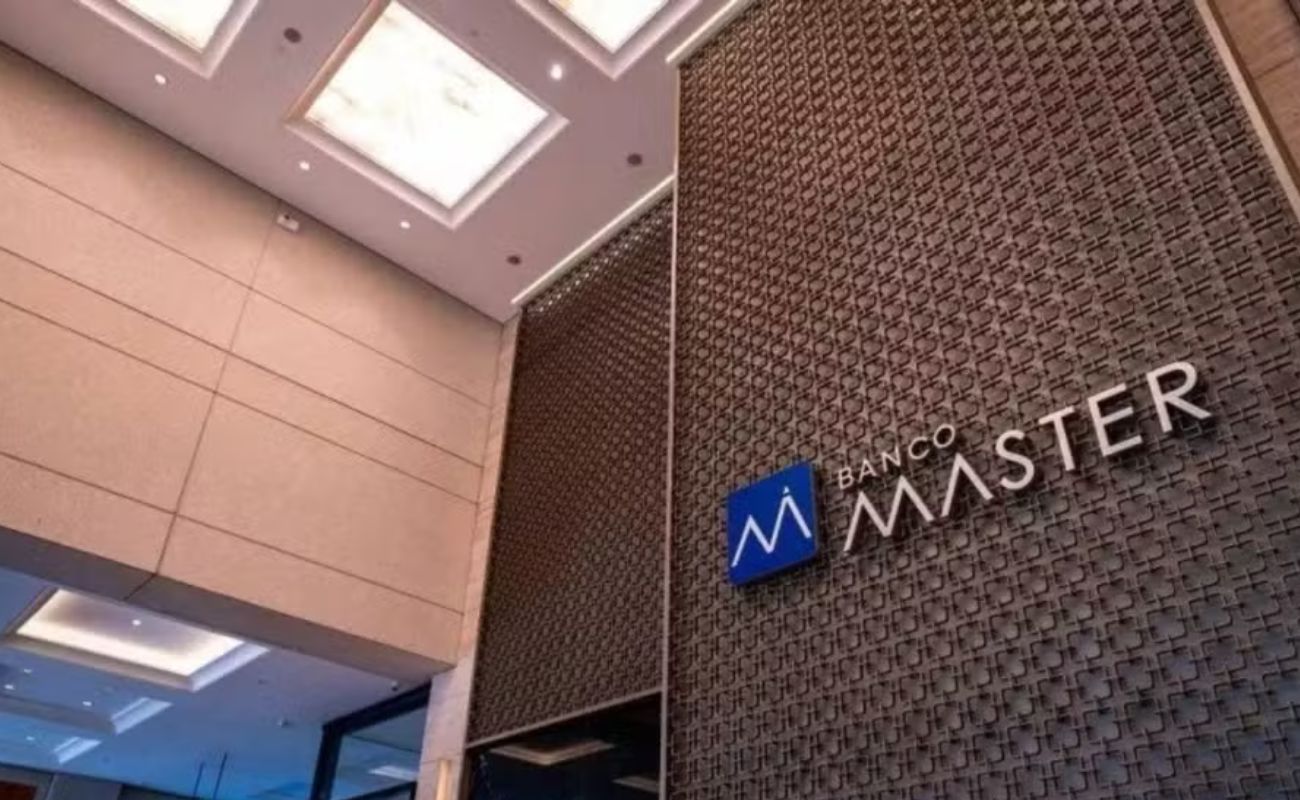 Banco Master pagou ao menos R$ 59 milhões a ex-presidente, ex-ministros e dirigentes partidários
