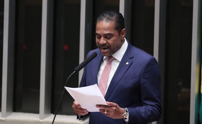 Câmara aprova projeto que suspende regras sobre importação de cacau da Costa do Marfim – Notícias